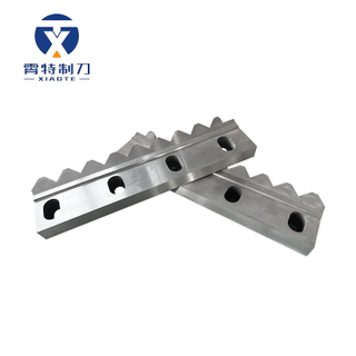 High wear-resistant single-axis shredder blade for plastic films discarded oil drums